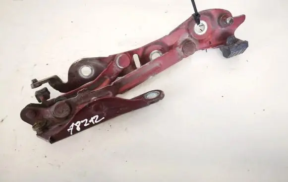 Volvo S60 Tailgate/trunk/boot hinge