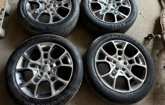Dodge Charger R19 alloy rim 