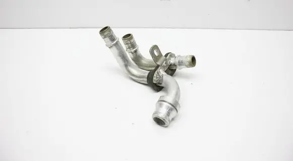 Land Rover Range Rover Sport L461 Engine coolant pipe/hose 