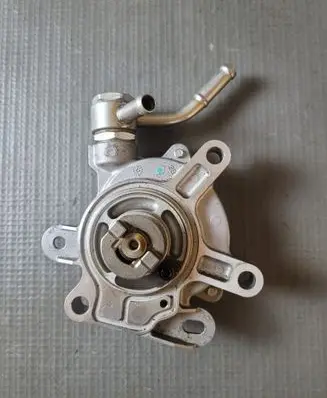 Mazda CX-5 II Vacuum pump PE0718G00A 1709083735