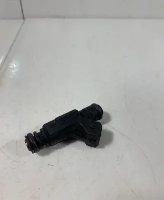 Audi TT Mk1 Fuel injector 06A906031BA