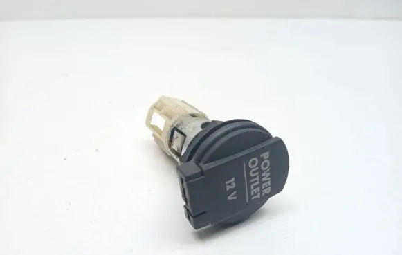 Volkswagen PASSAT B5.5 12 V Socket (rear) 