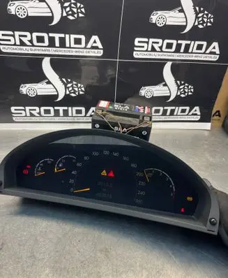 Mercedes-Benz S W220 Speedometer (instrument cluster) A2205401147