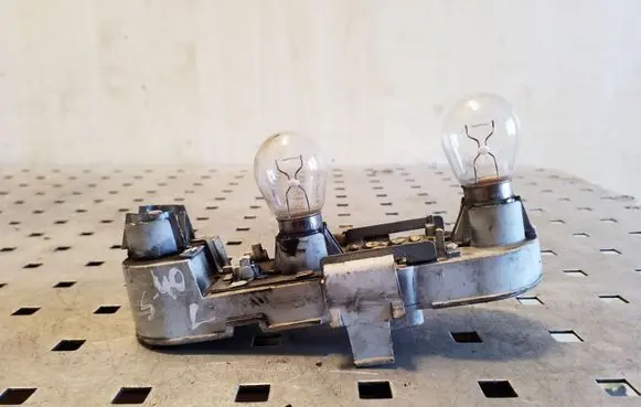 Tail light part