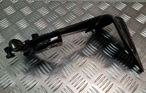 Chrysler Voyager Sliding door lower roller guide/hinge 