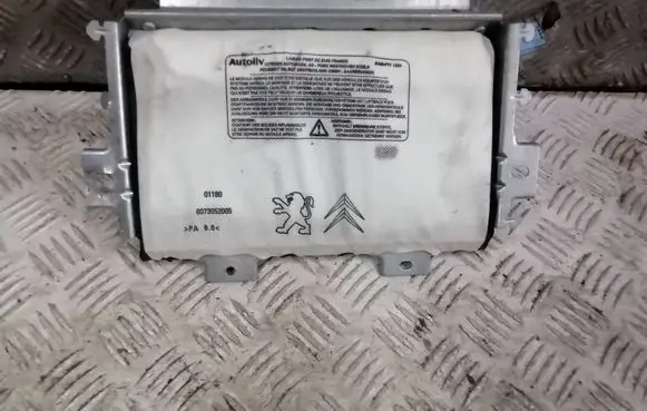 Peugeot RCZ Passenger airbag 9681466680 1076953T 1076953