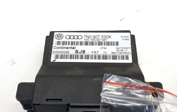 Volkswagen PASSAT B7 Gateway control module 7N0907530K