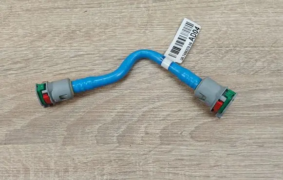 BMW 4 G22 G23 G24 G26 Fuel line pipe 7458378
