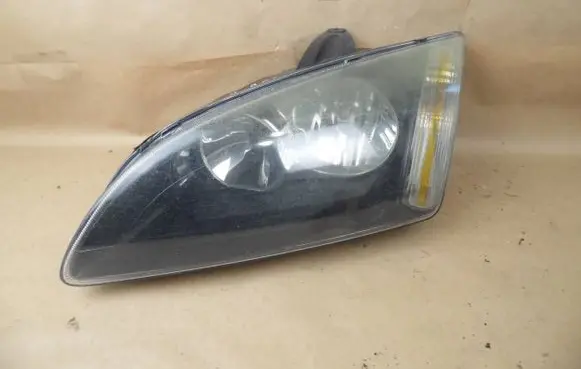 Ford Focus Headlight/headlamp