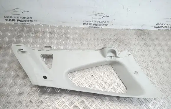 Nissan Qashqai+2 (C) pillar trim
