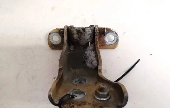 Ford Transit - Tourneo Connect Front door upper hinge