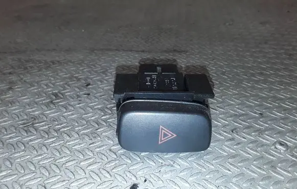 Toyota Previa (XR30, XR40) II Hazard light switch 