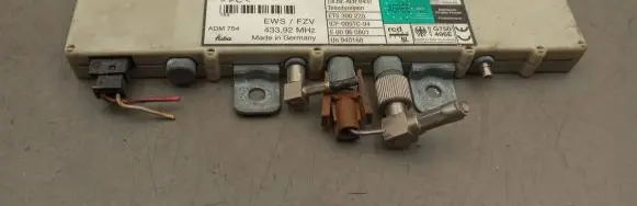 BMW 5 E39 Antenna control unit 65258368879