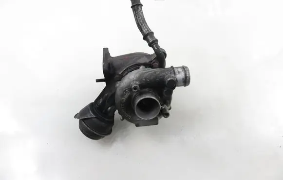Volkswagen PASSAT B5.5 Turbo 028145702R