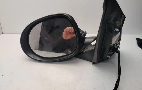 Honda Civic Front door electric wing mirror
