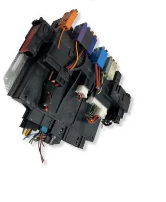 Mercedes-Benz S W220 Fuse module A0315451732