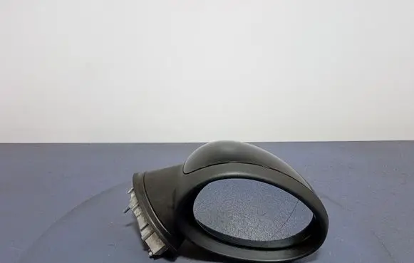Mini One - Cooper Clubman R55 Front door electric wing mirror