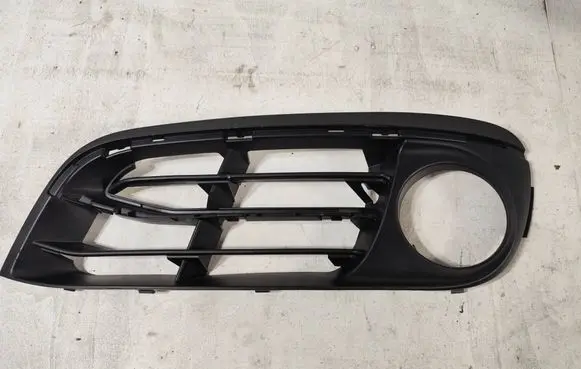 BMW 5 F10 F11 Front bumper lower grill 51117331731 7331731