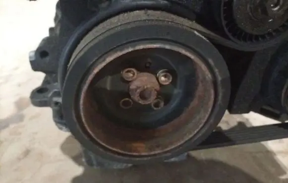 Volkswagen PASSAT B6 Crankshaft pulley