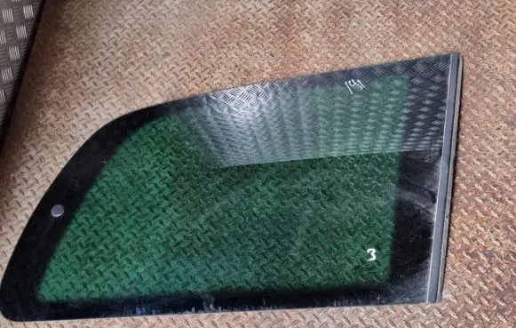 Ford Galaxy Rear side window