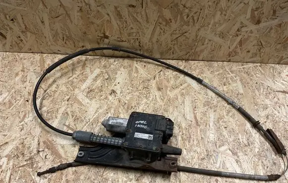 Opel Insignia A Hand brake/parking brake motor 13310023 A06781111 A2C53311601