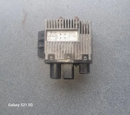 Volkswagen Transporter - Caravelle T5 Fan control module 3B0919506