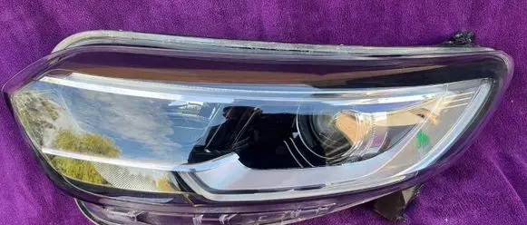 Renault Kadjar Headlight/headlamp 260606979R