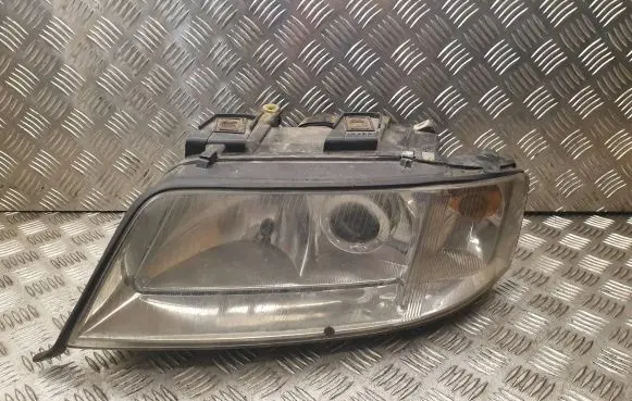 Audi A6 S6 C5 4B Headlight/headlamp 081411102L