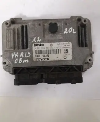 Toyota Yaris Engine control unit/module 0261208841 896610D270