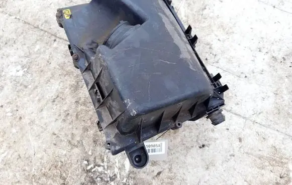 Air filter box