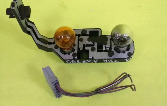 Ford Galaxy Tail light bulb cover holder