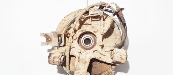 Rear wheel hub
