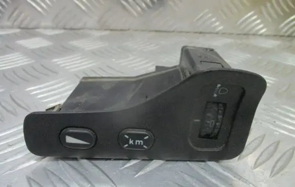 Alfa Romeo 156 Headlight level height control switch