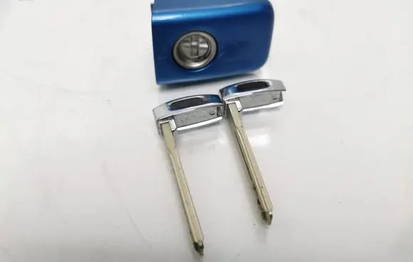 KIA Soul Front door lock (next to the handle) 49N2 DRLH