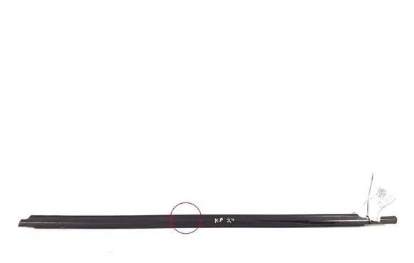 Toyota Corolla E120 E130 Front door glass trim molding 75720-12740