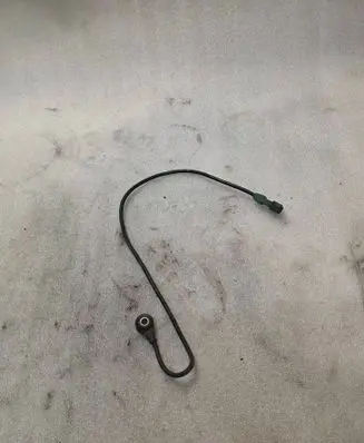 Audi A8 S8 D2 4D Detonation knock sensor 054905377
