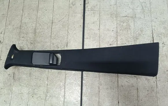 Mercedes-Benz ML W164 (B) pillar trim (top) A1646909725
