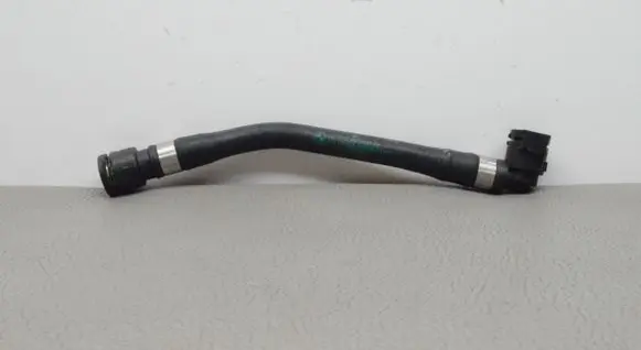 BMW 7 G11 G12 Engine coolant pipe/hose 8572907