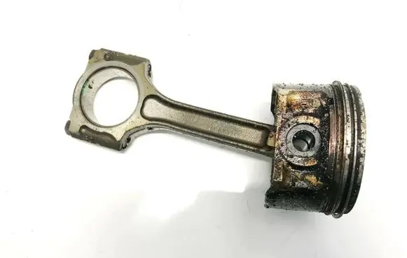 Nissan Note (E11) Piston with connecting rod