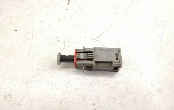 Opel Astra H Brake pedal sensor switch 55701396