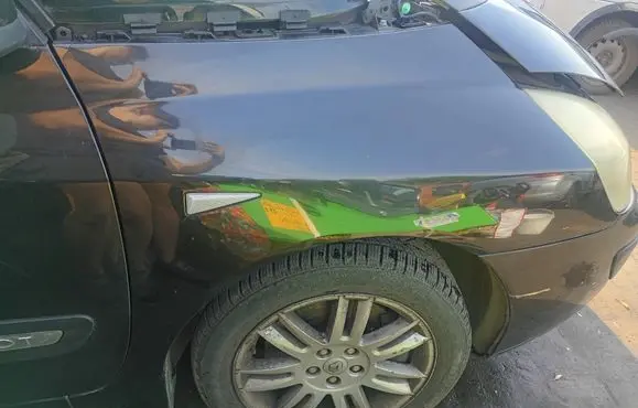 Renault Espace IV Fender
