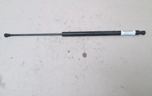Citroen Saxo Shock absorber/damper mounting bracket 