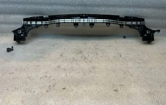 Mercedes-Benz C AMG W205 Front bumper support beam A2056203801 A2056204101 1720201148