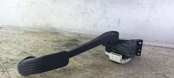 Volvo XC90 Accelerator throttle pedal 30666656