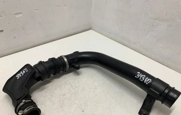 Intercooler hose/pipe