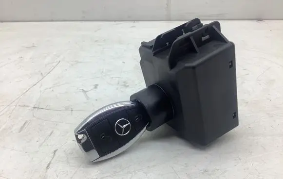Mercedes-Benz B W246 W242 Ignition lock A2469059900 11094522 7110945221406123