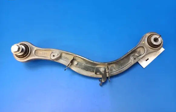 Land Rover Discovery 5 Rear control arm CPLA5501B