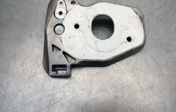 Volvo XC90 Other engine bay part