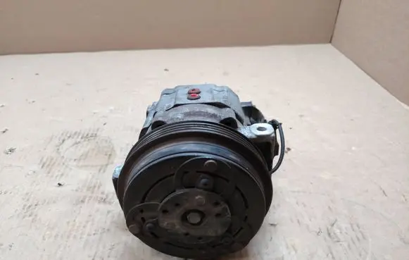 Subaru Outback Air conditioning (A/C) compressor (pump) 73111SA001