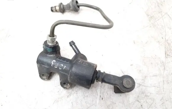 Volkswagen Transporter - Caravelle T4 Clutch master cylinder 5569
